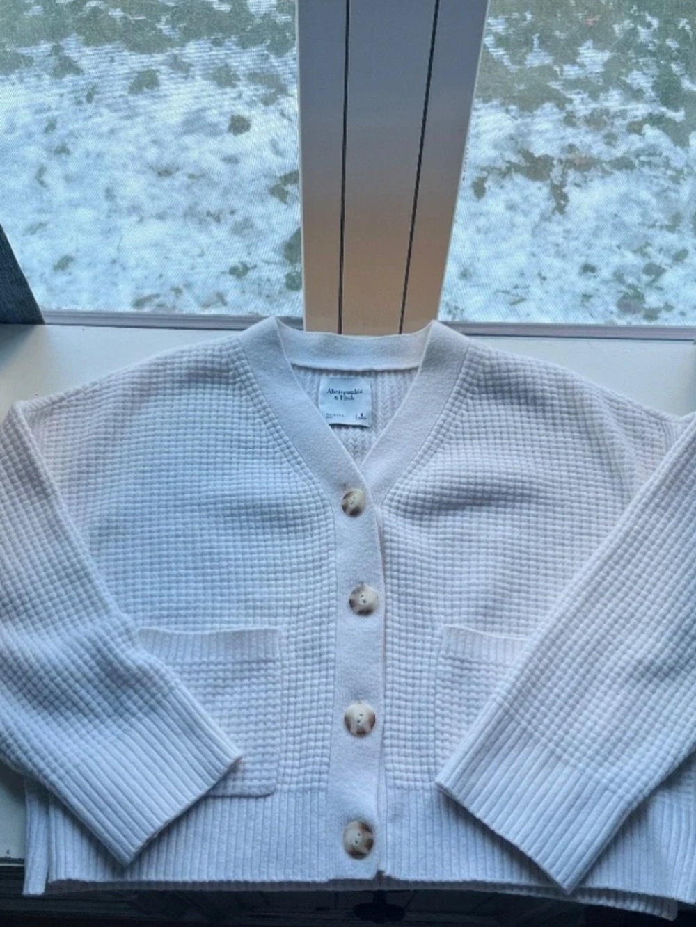 Abercrombie and Fitch Seed Stitch Cardigan size xs cream - Picture 2 of 6